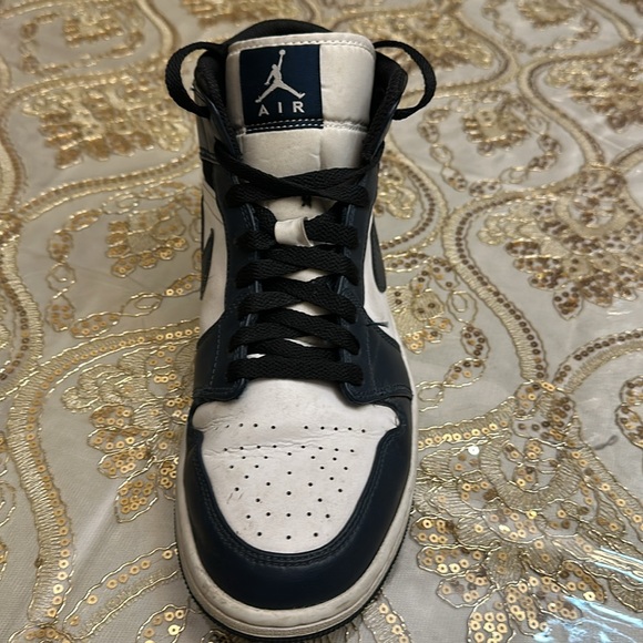 NIKE AIR JORDAN 1 MID SE ASW 'CARBON' - SIZE 9 MENS US - Picture 6 of 16